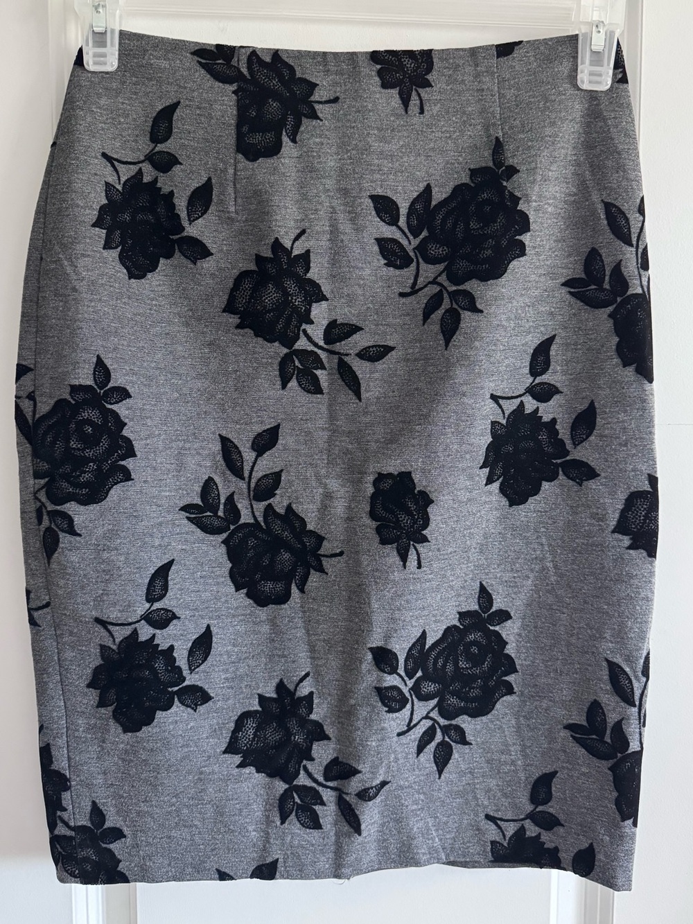 White House Black Market Grey Pencil Skirt with Black Rose Print